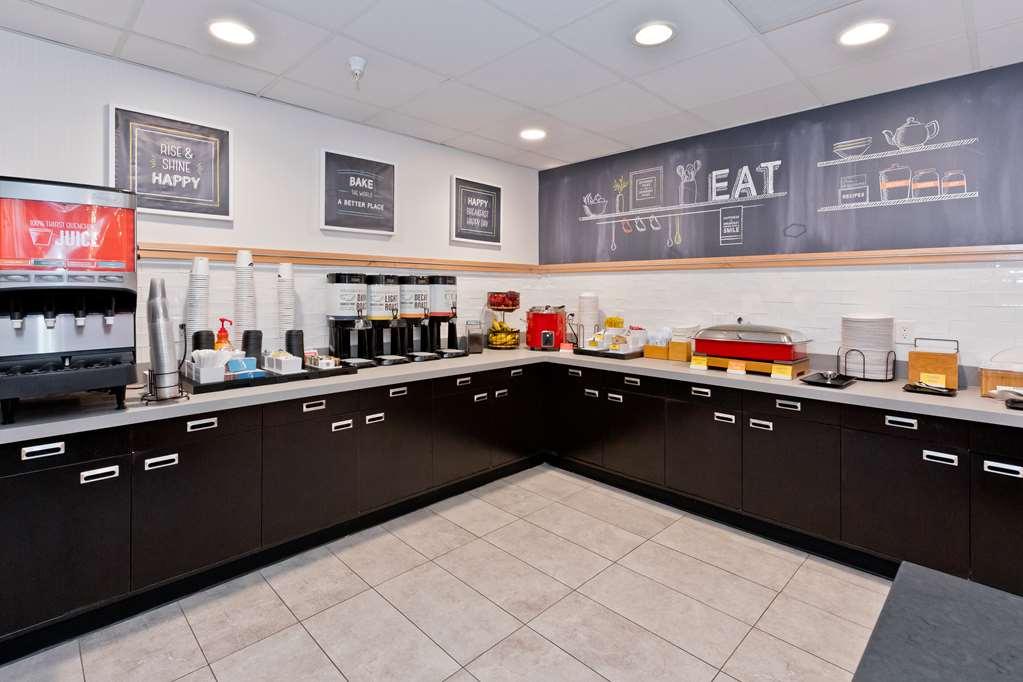 Hampton Inn & Suites Palm Desert Restaurant photo